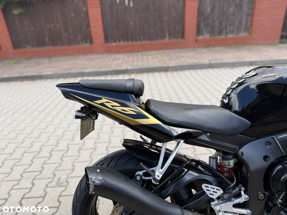 Yamaha R6 - 11