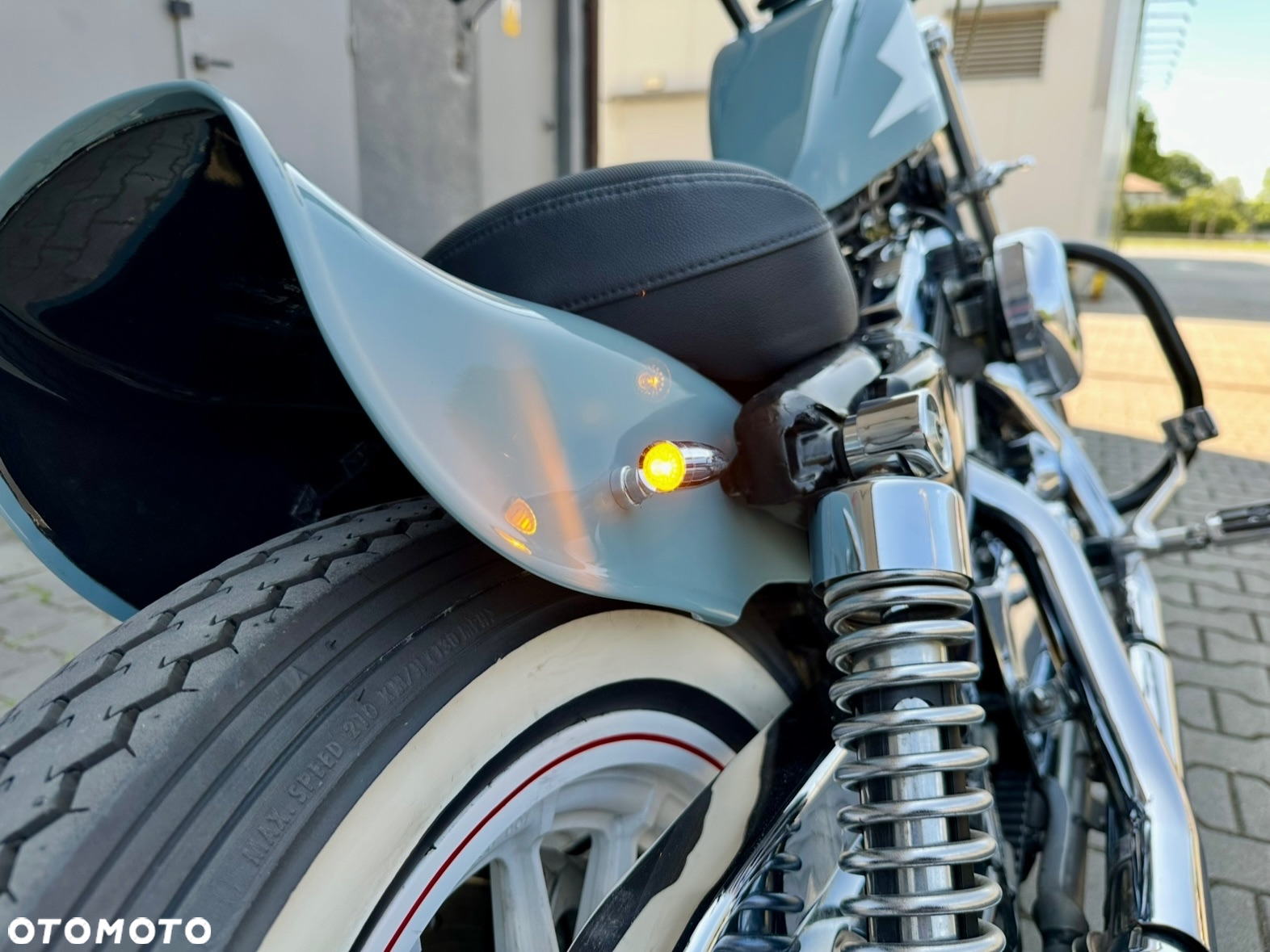 Harley-Davidson Sportster Custom 1200C - 7