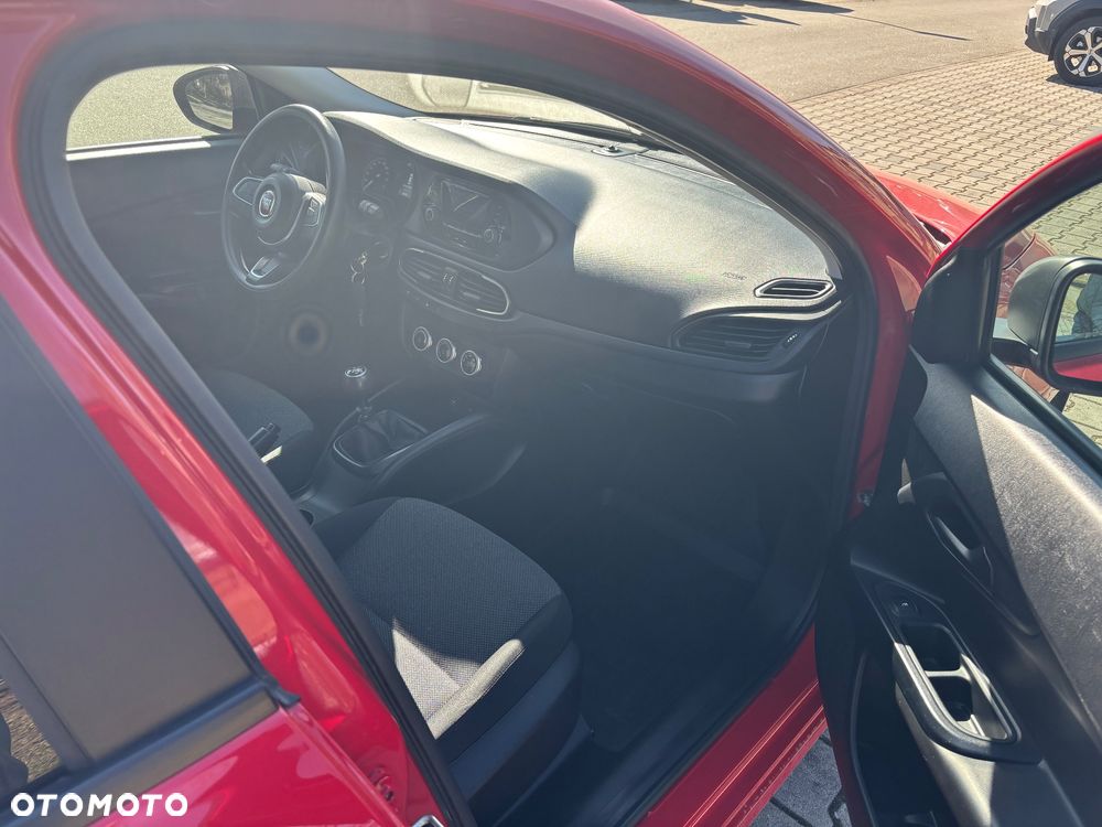 Fiat Tipo 1.4 16V Easy - 13