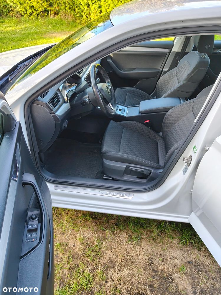 Skoda Superb 2.0 TDI Ambition DSG - 14