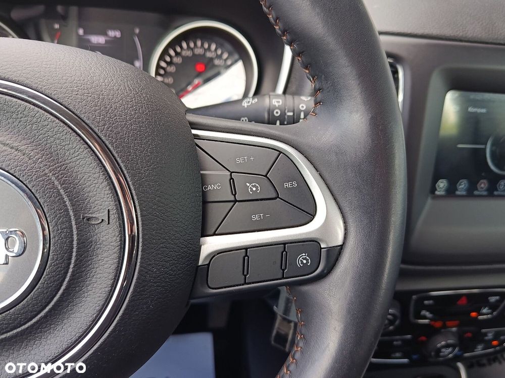 Jeep Compass - 27