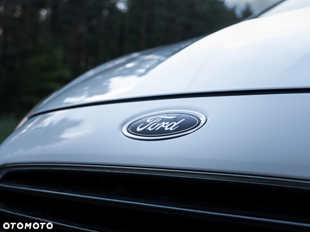 Ford Fiesta 1.25 Celebration - 33