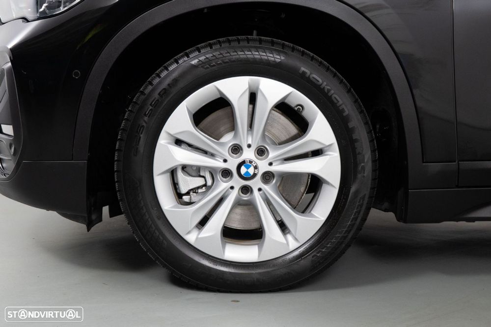 BMW X1 25 e xDrive Corporate Edition - 18
