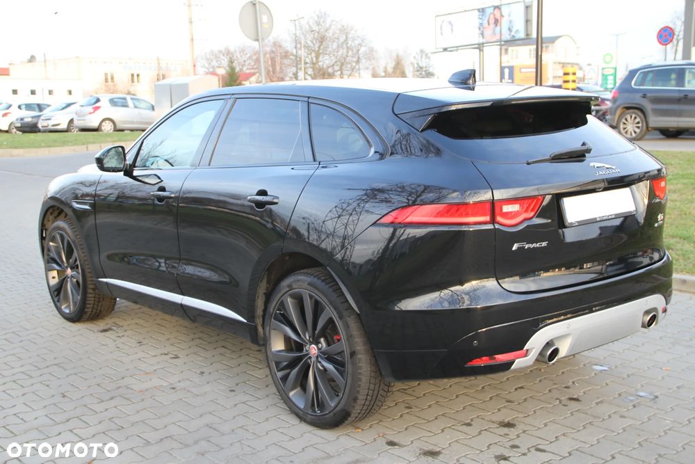 Jaguar F-Pace 3.0 TDV6 AWD S - 4