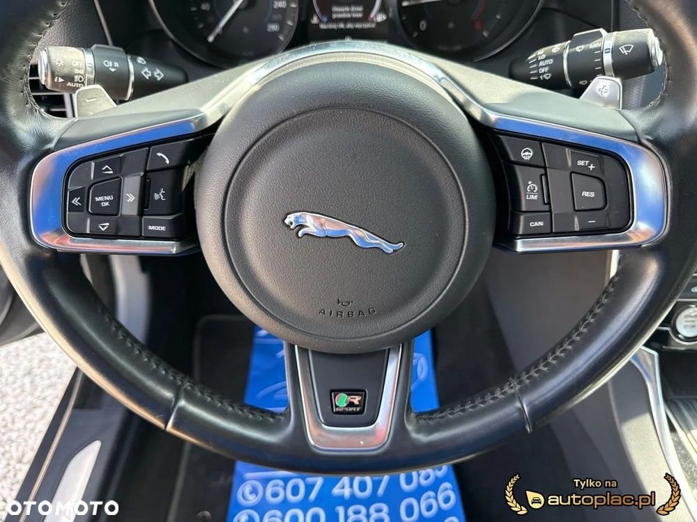 Jaguar XF - 24