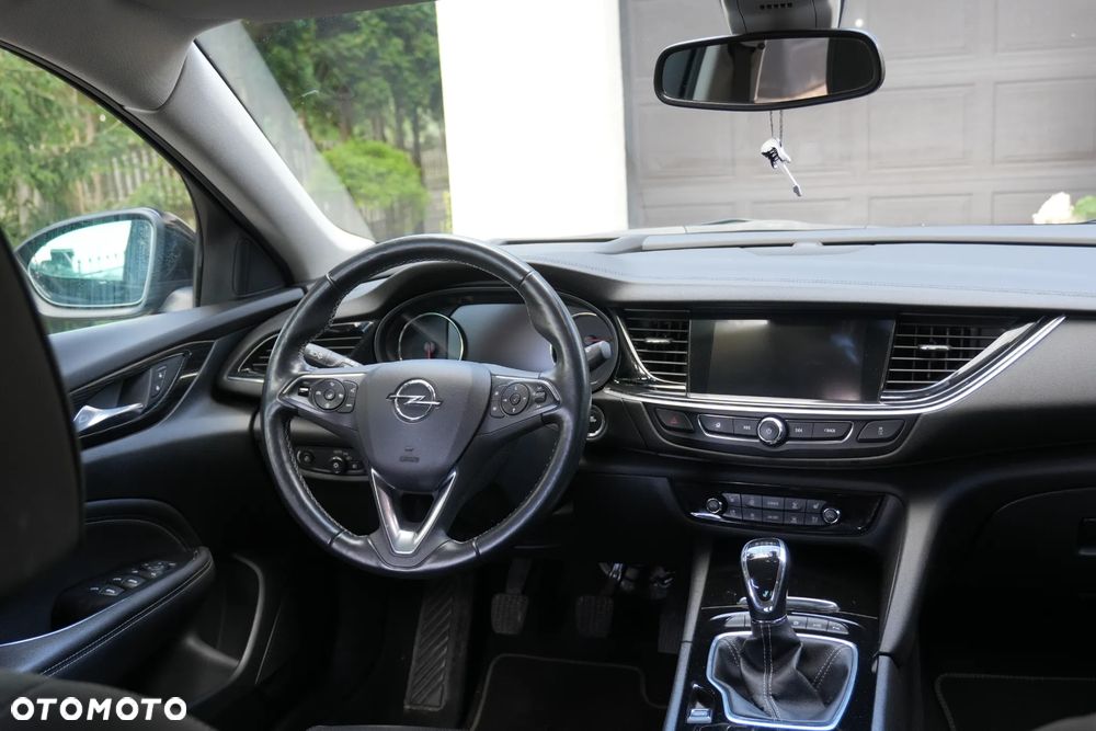 Opel Insignia 2.0 CDTI Cosmo S&S - 11