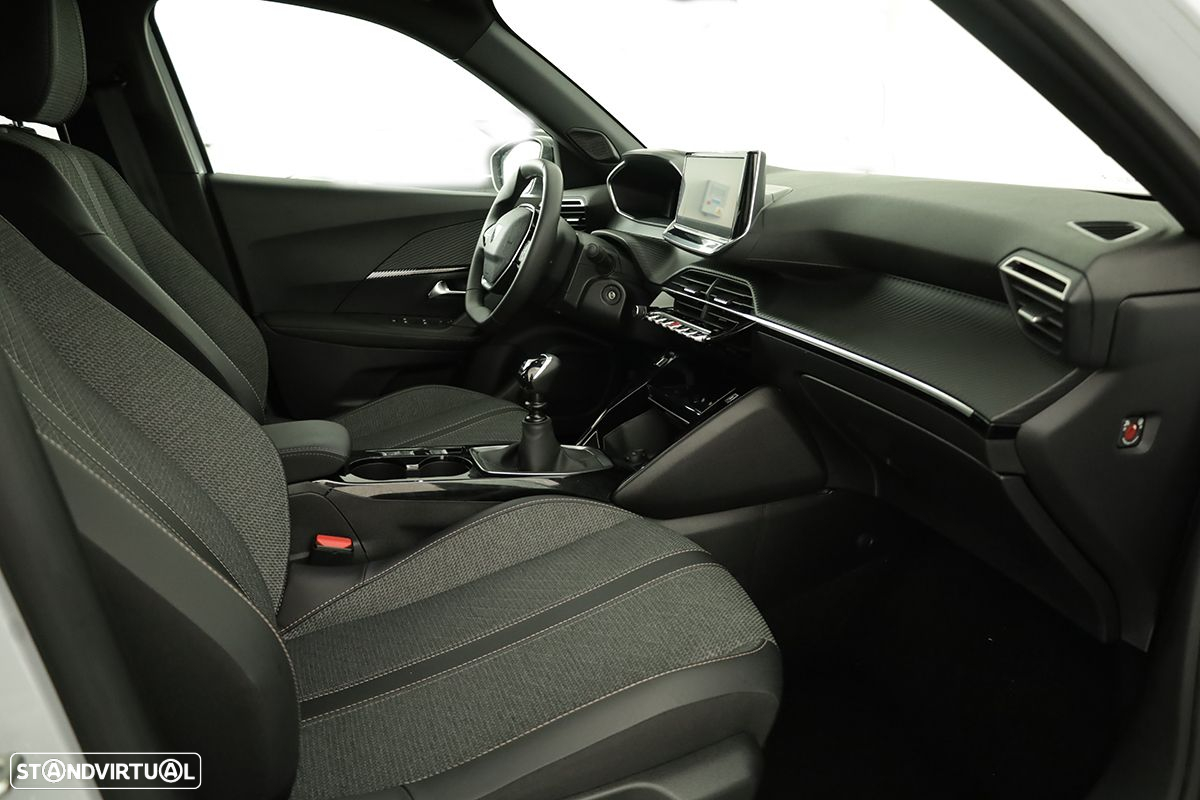 Peugeot 2008 1.2 PureTech Allure - 20
