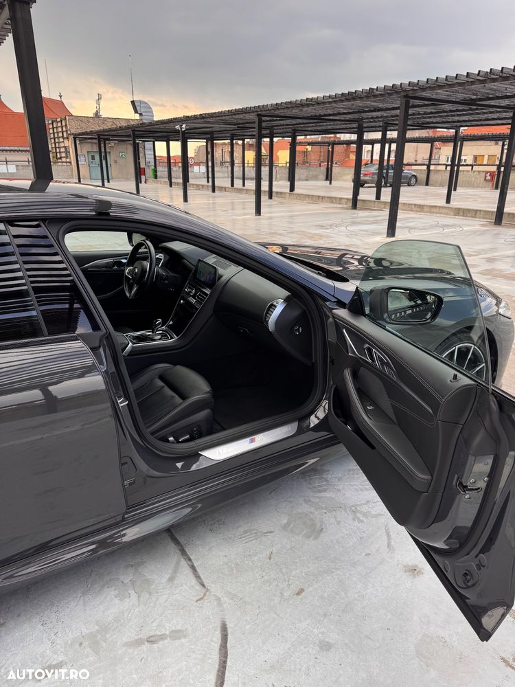 BMW Seria 8 - 16