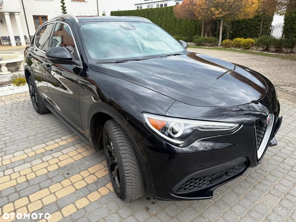 Alfa Romeo Stelvio 2.0 Turbo 16V AT8-Q4 Competizione - 9