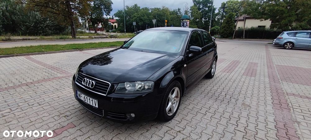 Audi A3 3-drzwiowe 2.0 FSI Ambition - 12