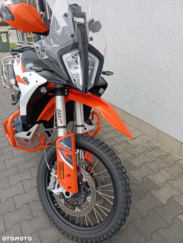 KTM Adventure - 13