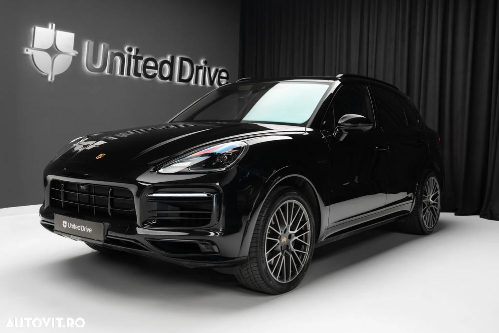 Porsche Cayenne E-Hybrid - 1
