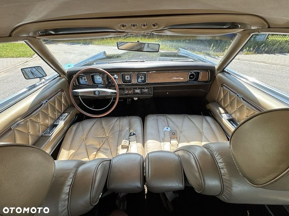 Lincoln Continental - 11