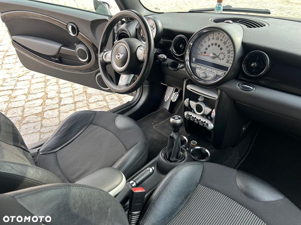 MINI Cooper S 50 Camden - 13