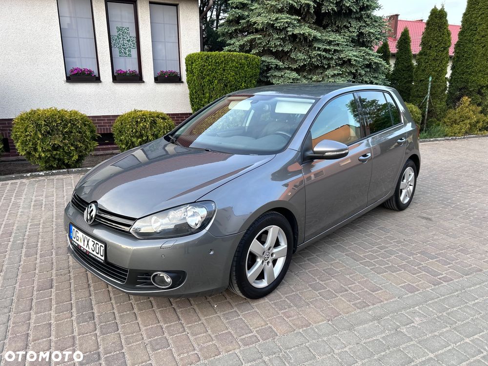 Volkswagen Golf 1.6 TDI DPF Highline - 1