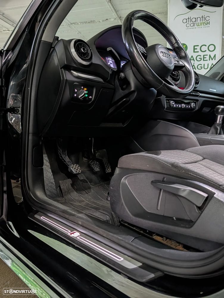 Audi A3 Sportback 1.6 TDI S-line - 16