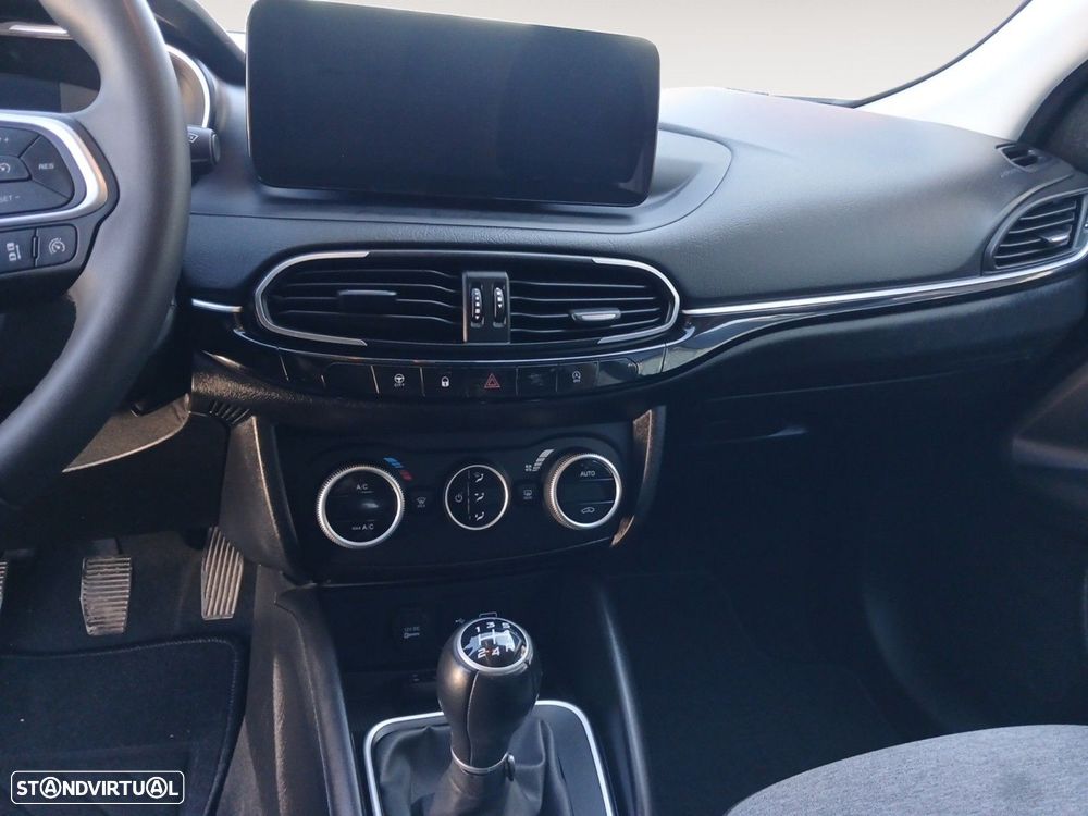 Fiat Tipo Cross 1.0 GSE T3 - 11