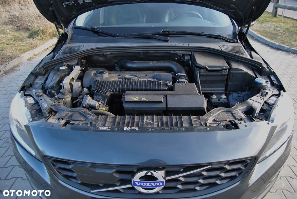 Volvo V60 Cross Country T5 AWD Summum - 17