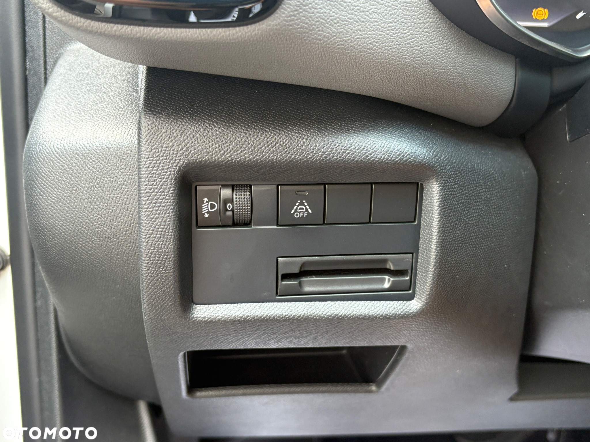 Citroën C5 Aircross BlueHDI 130 S&S EAT8 LIVE - 26