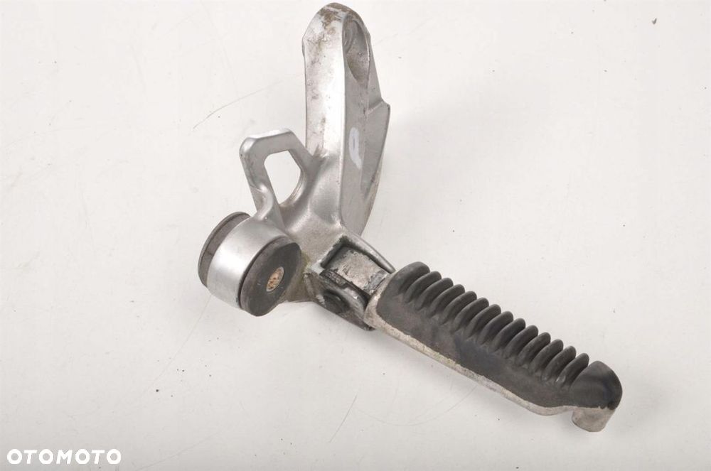 SUZUKI GSX-F 750 SET PODNÓŻEK PRAWY TYŁ - 3