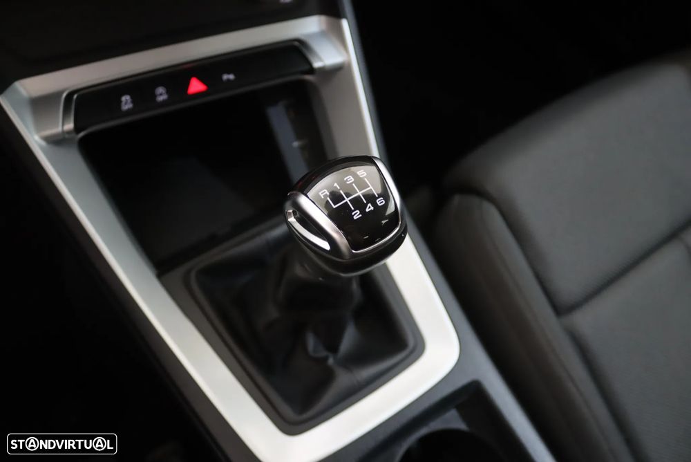 Audi Q3 35 TFSI S line - 14