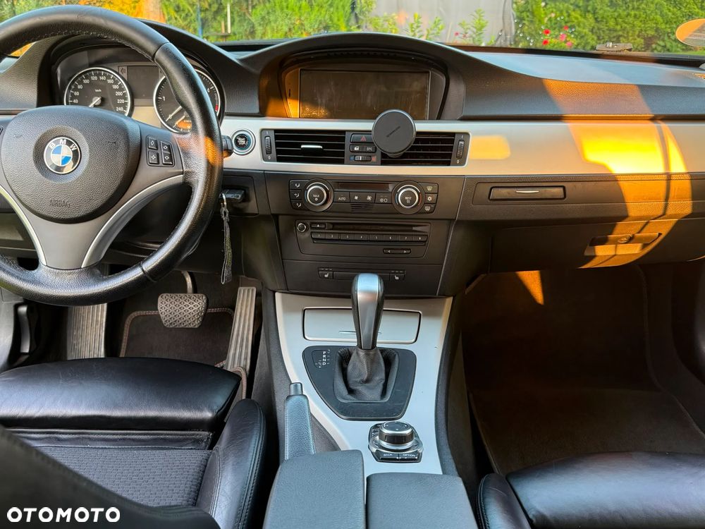 BMW Seria 3 320d DPF - 11