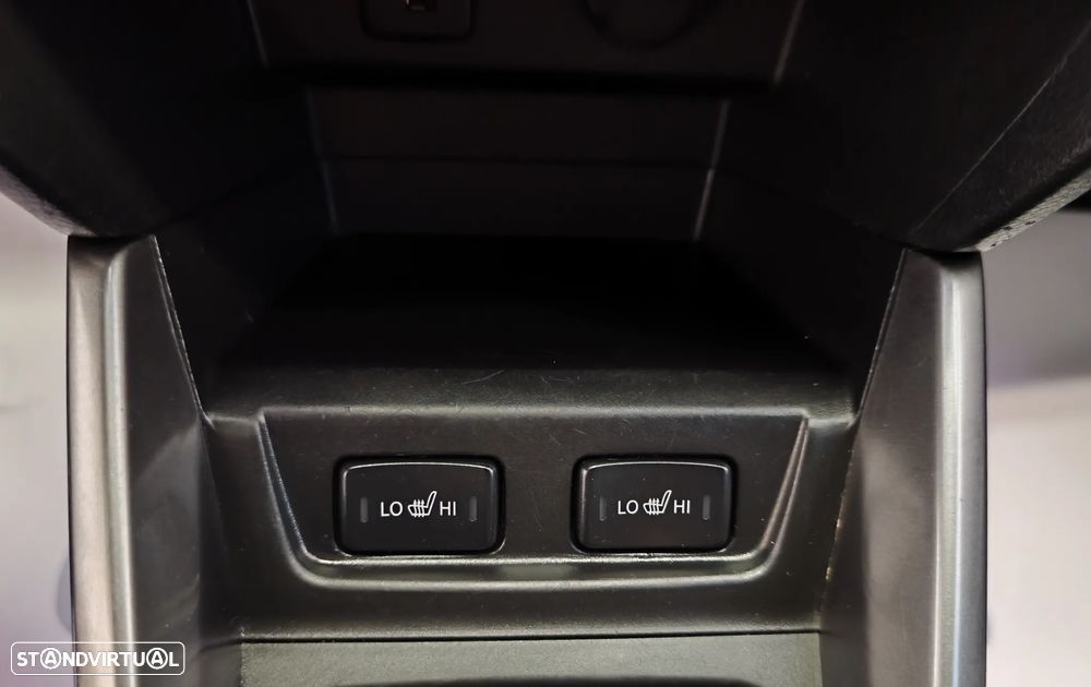Suzuki Vitara 1.0T GLE - 16