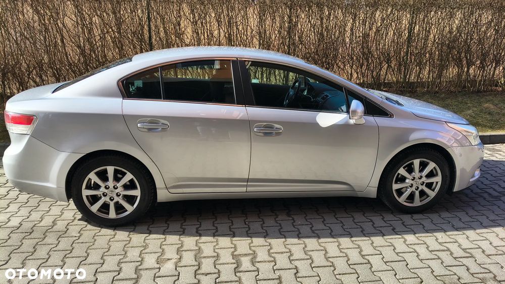 Toyota Avensis 1.8 Sol plus - 13