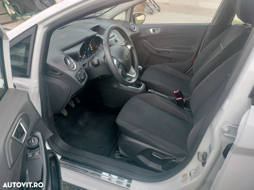 Ford Fiesta - 18