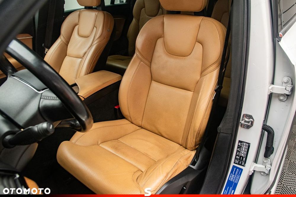 Volvo XC 90 - 10