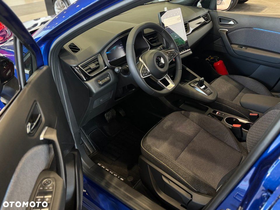 Mitsubishi Grandis - 7