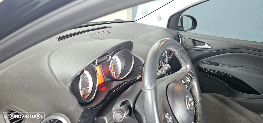 Opel Adam 1.4 Glam Easytronic - 3