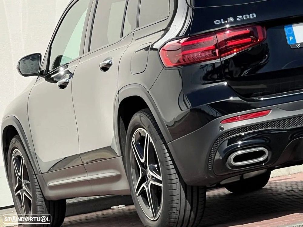 Mercedes-Benz GLB 200 AMG Line - 38