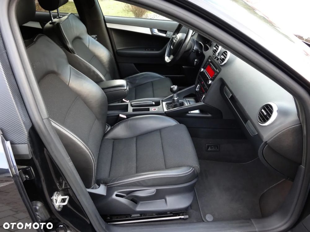 Audi A3 Sportback 2.0 TDI DPF S line Sportpaket - 22