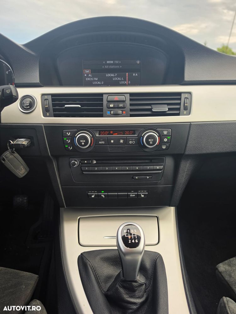 BMW Seria 3 320d - 15