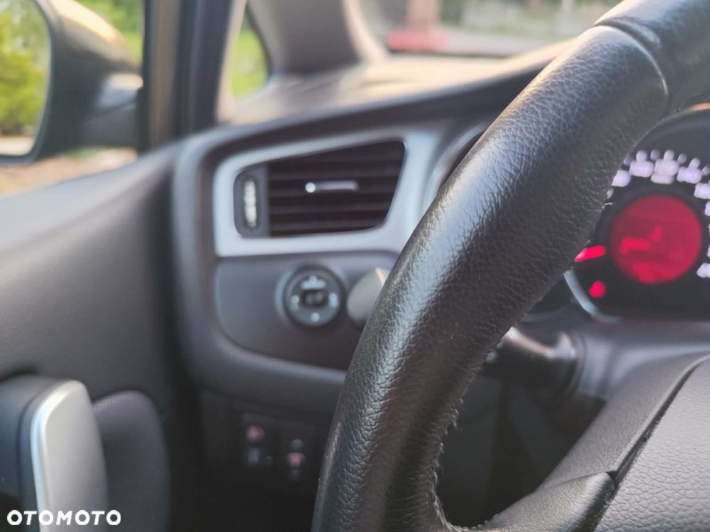 Kia Ceed - 35