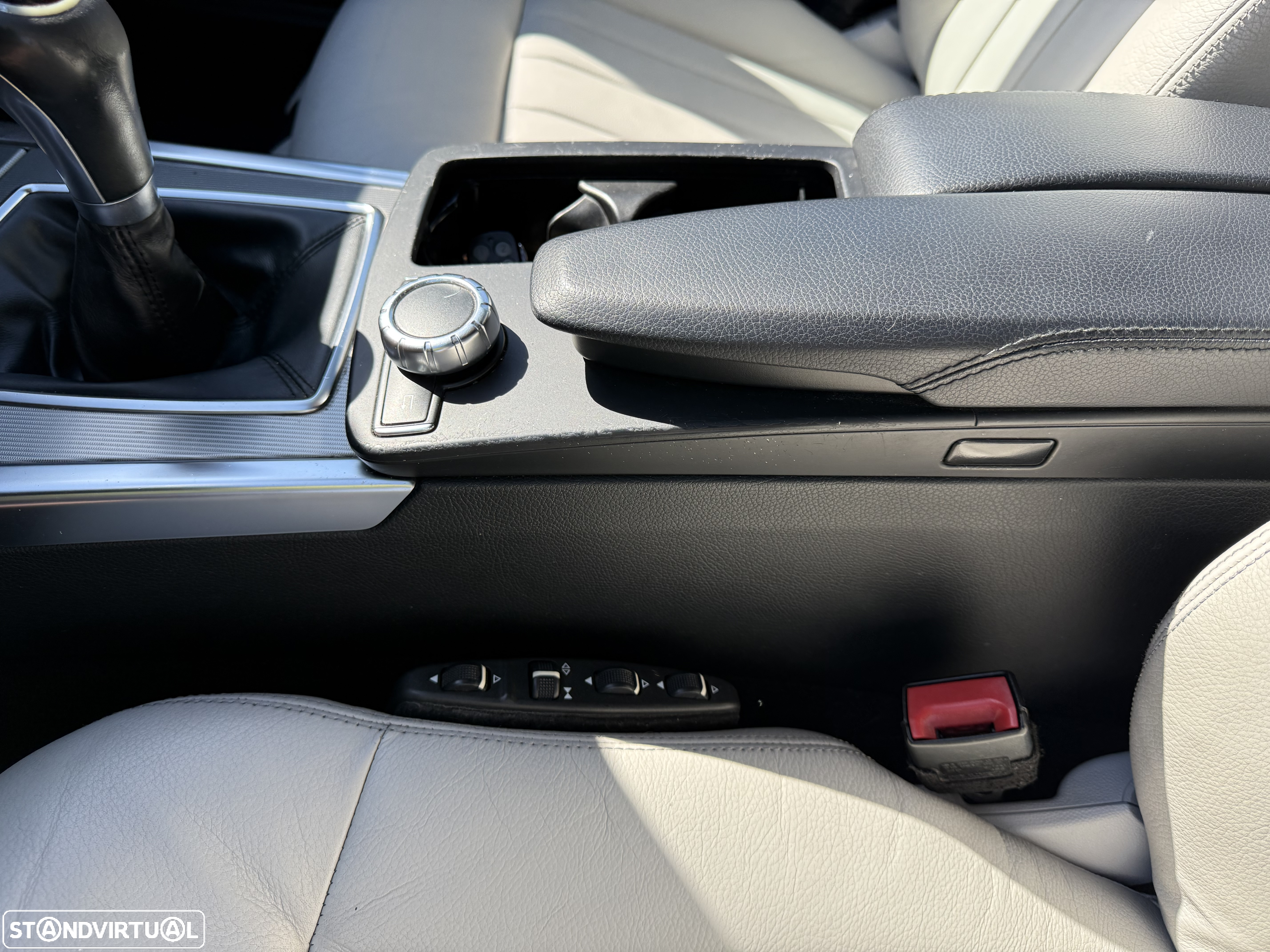 Mercedes-Benz E 220 BlueTEC Avantgarde - 26
