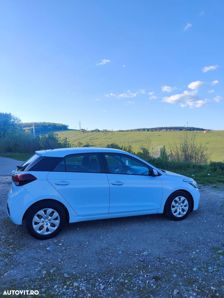 Hyundai i20 - 2