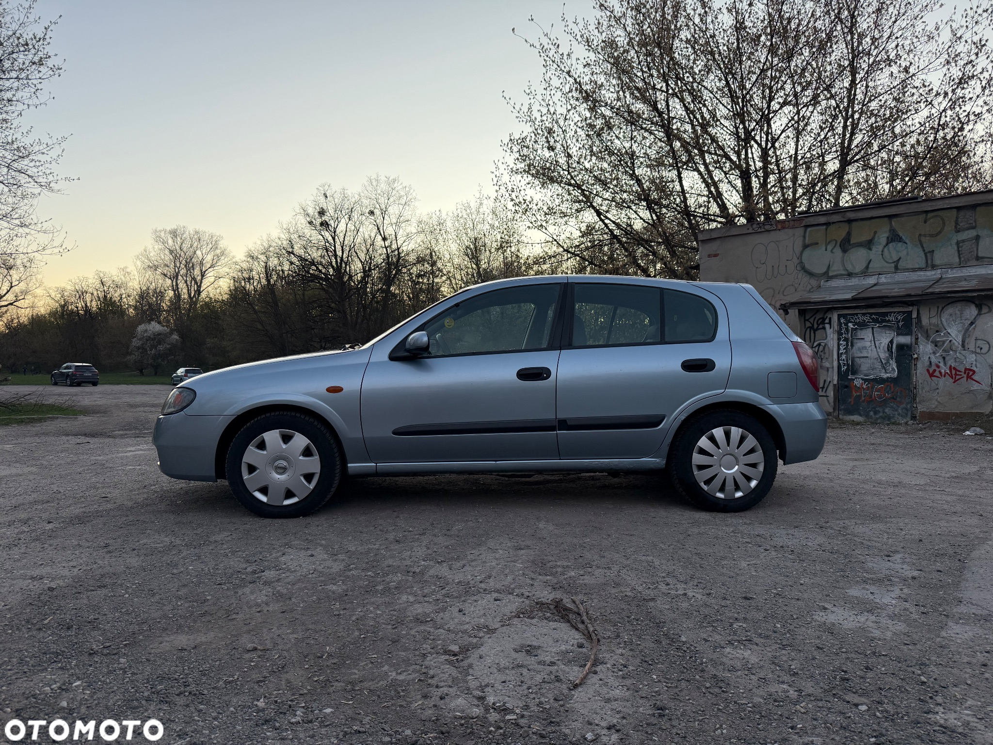 Nissan Almera - 2