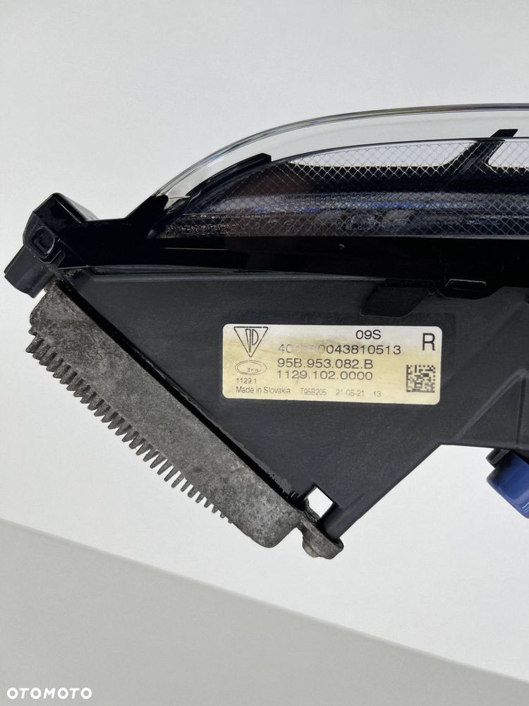 PORSCHE MACAN 95B HALOGEN PRAWY PRZÓD DRL LED 95B953082B - 5