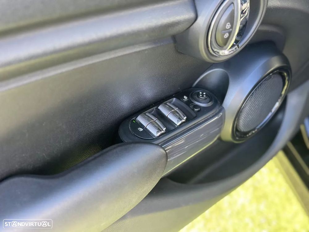 MINI 5 Portas Cooper D - 20