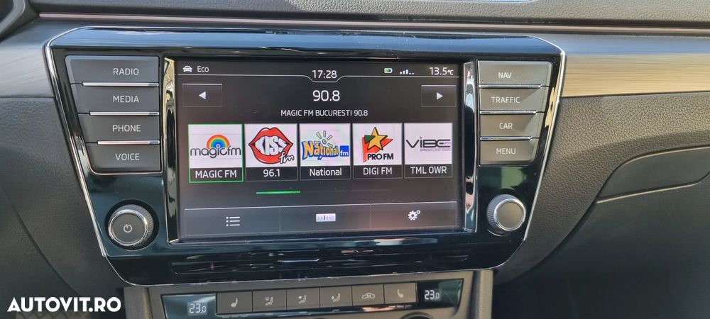 Skoda Superb 2.0 TDI DSG 4X4 Style - 20