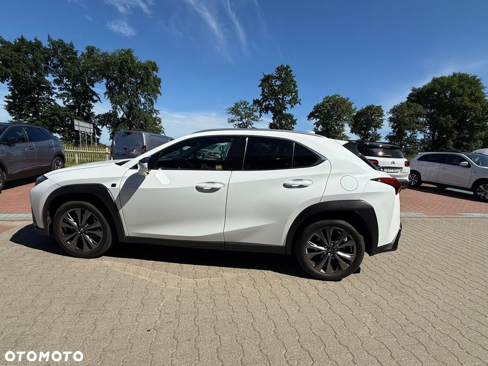 Lexus UX - 7