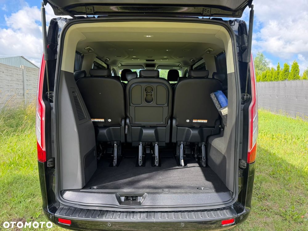 Ford Tourneo Custom - 13