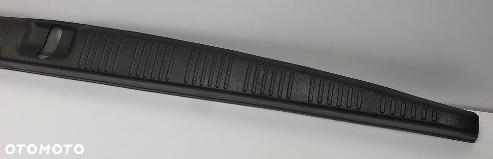 PLASTIK OSŁONA PASA TYŁ TYLNEGO TOYOTA MR2 II SW20 - 3