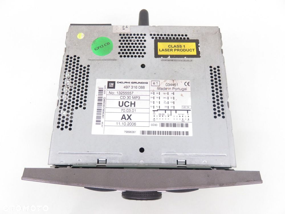 RADIO CD30 WYSWIETLACZ OPEL ZAFIRA B 13275077 13255557 497316088 - 6