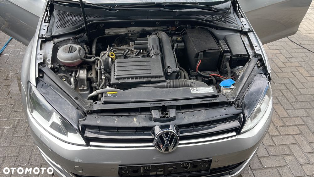 Volkswagen Golf 1.2 TSI BMT Trendline Perfectline - 26