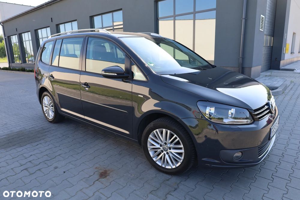 Volkswagen Touran - 24