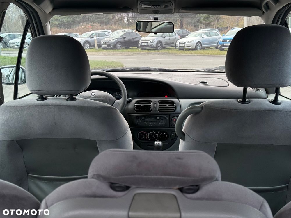 Renault Scenic 1.6 16V Authentique - 22