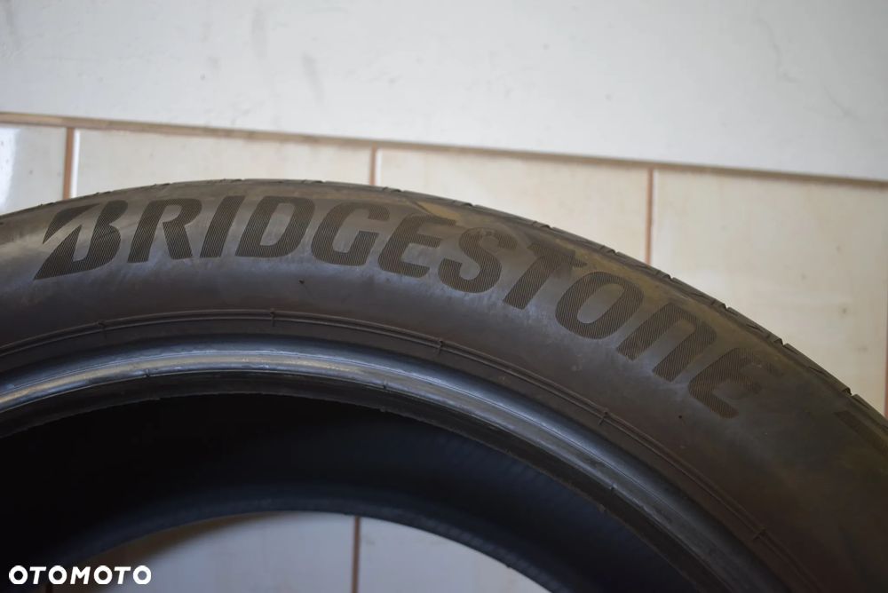 R20 235/50 Bridgestone Alenza 001 - 10
